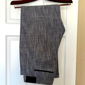 Vince Camuto dressy, elegant slack 40w x 32l. Tweed fabric.